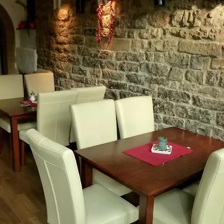 ゲストハウス Gaestehaus Zum Anker ベジクハイム